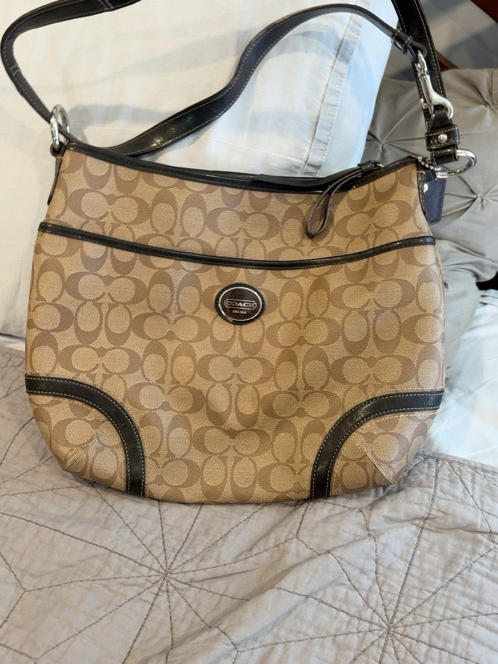Coach Peyton Signature C File Crossbody Bag F18926 โ Khaki/Brown